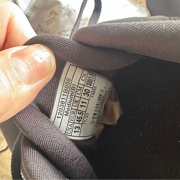 BROOKS Adrenaline GTS 23 Black Running Shoe Sneakers - Picture 4 of 6